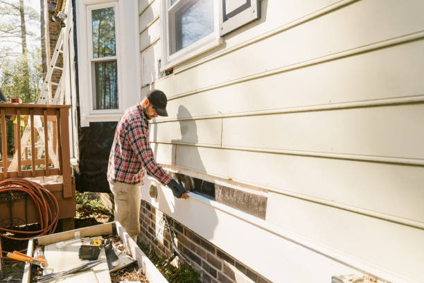 Trusted Emergency Siding Repair service in Gibsonton, FL - Creative Siding
